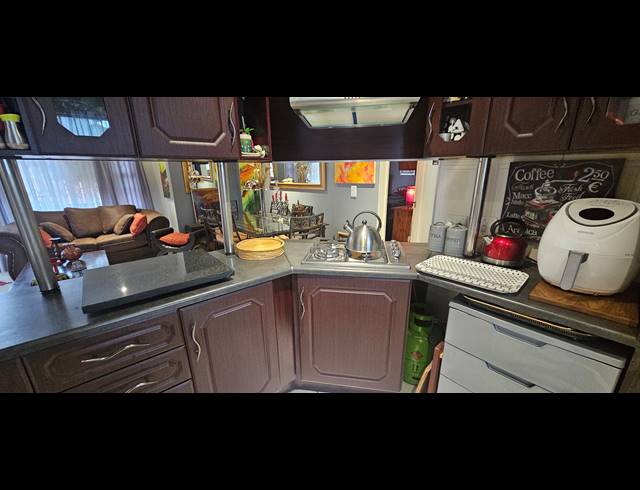 3 BEDROOM TOWNHOUSE FOR SALE IN NEW REDRUTH